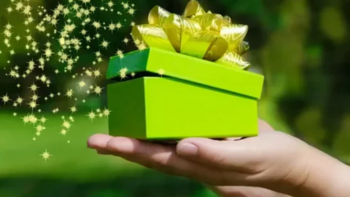 Где найти редкие авторские подарки ручной работы